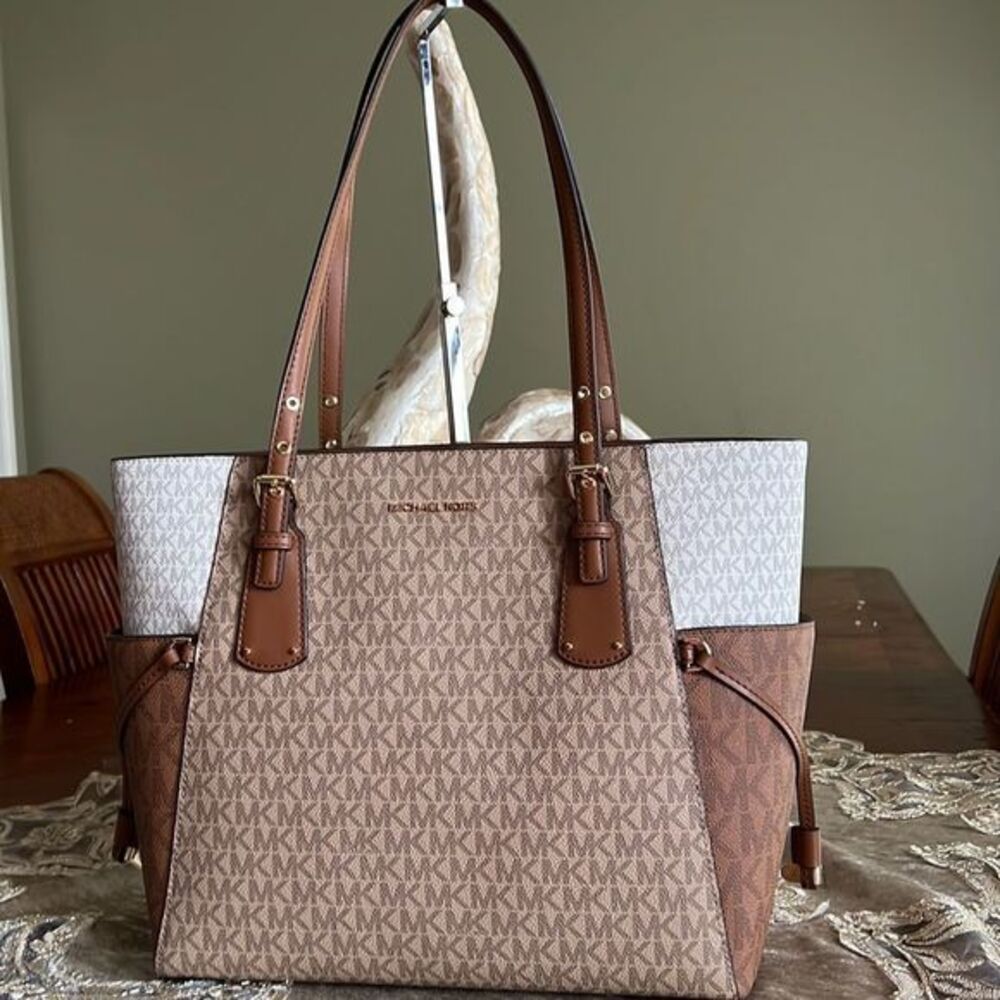 Michael Kors signature logo tote bag